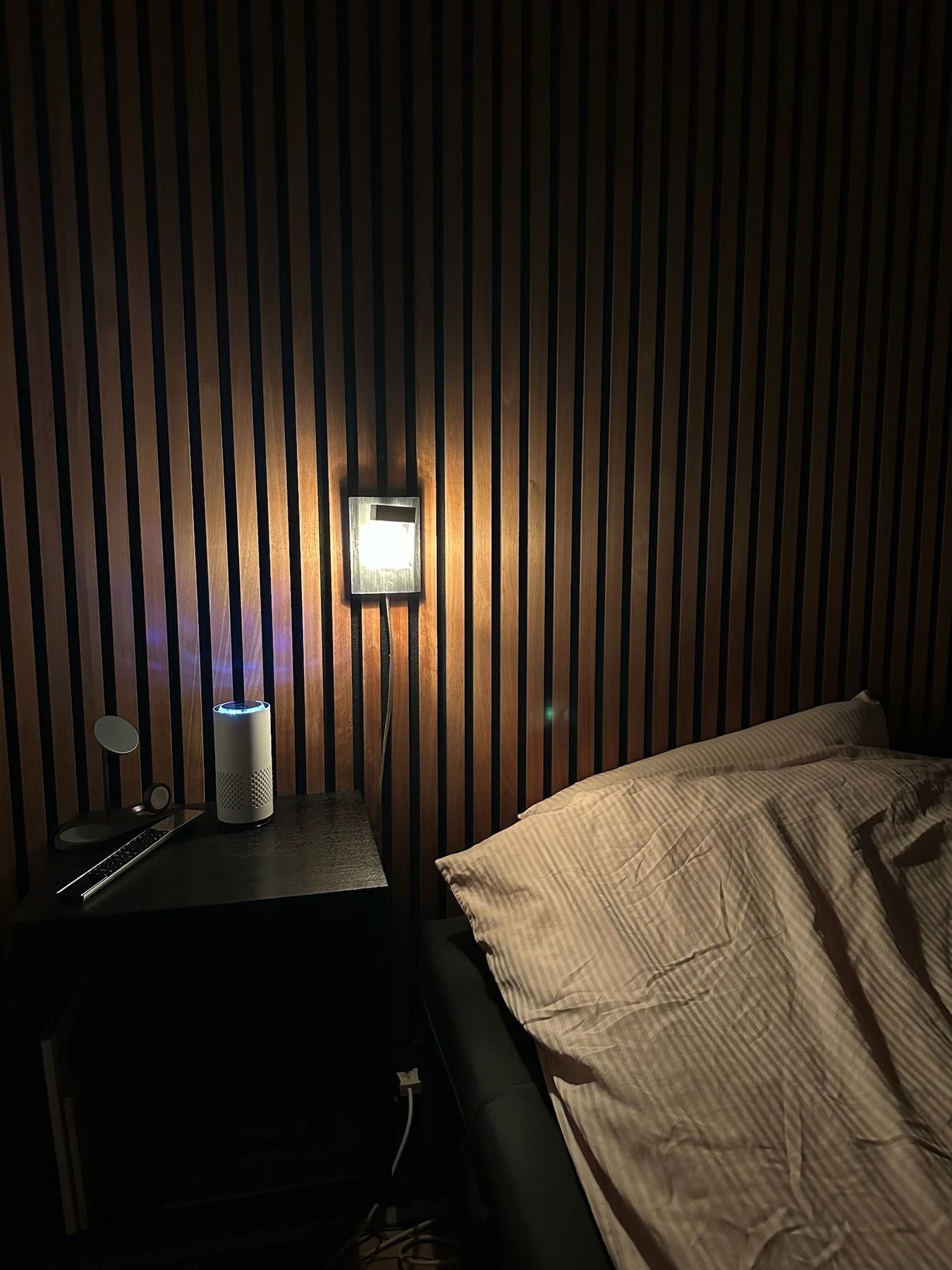 Purificateur d’air Merovale dans une chambre — src-gallery-02